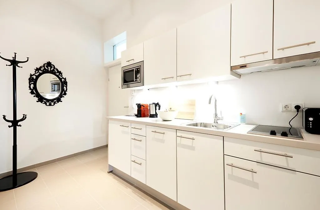 Apartment Theresiengasse