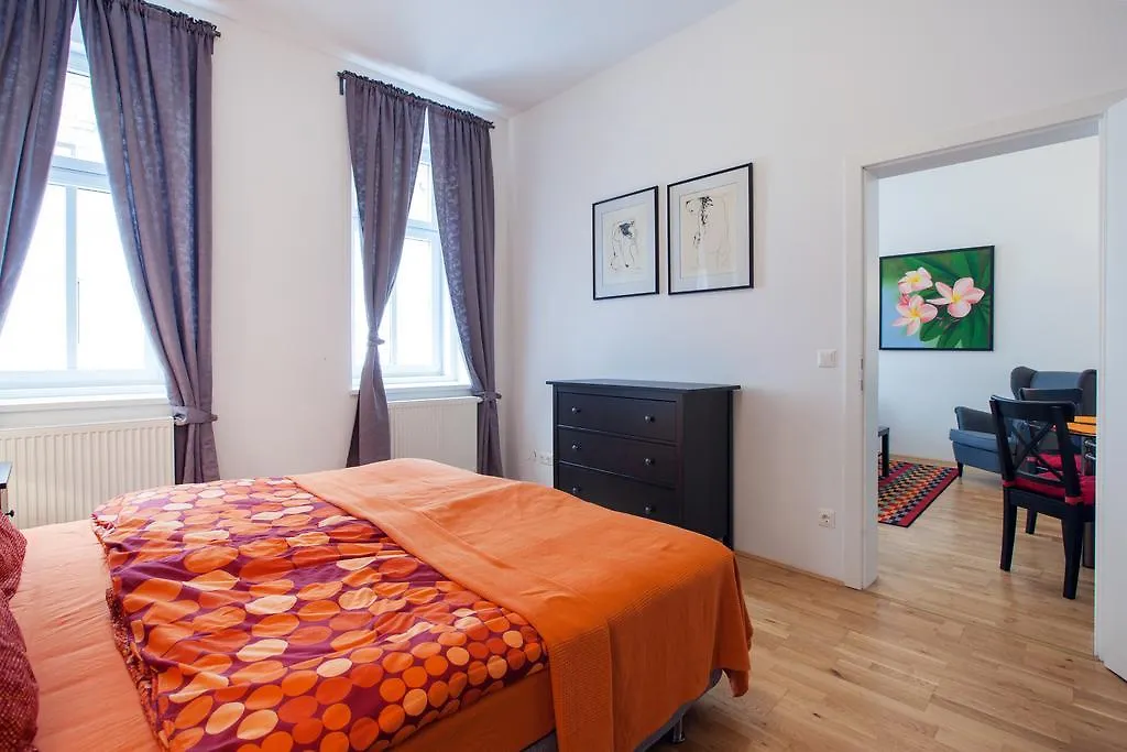 Apartment Theresiengasse