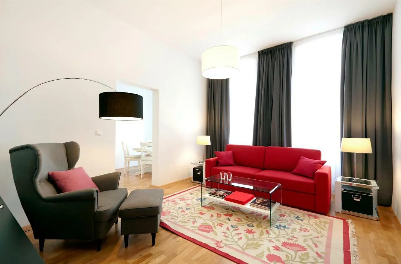 Apartment Theresiengasse